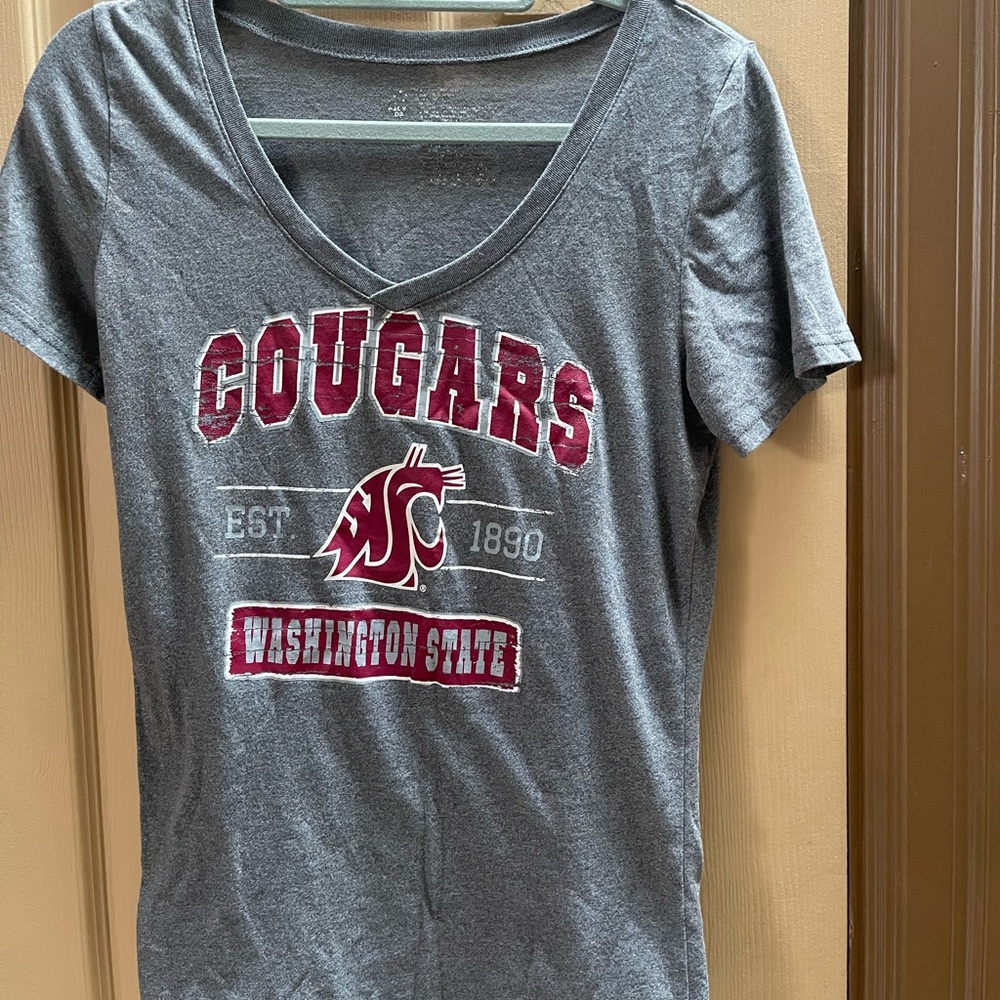 Womens med short sleeve WSU  V neck t shirt